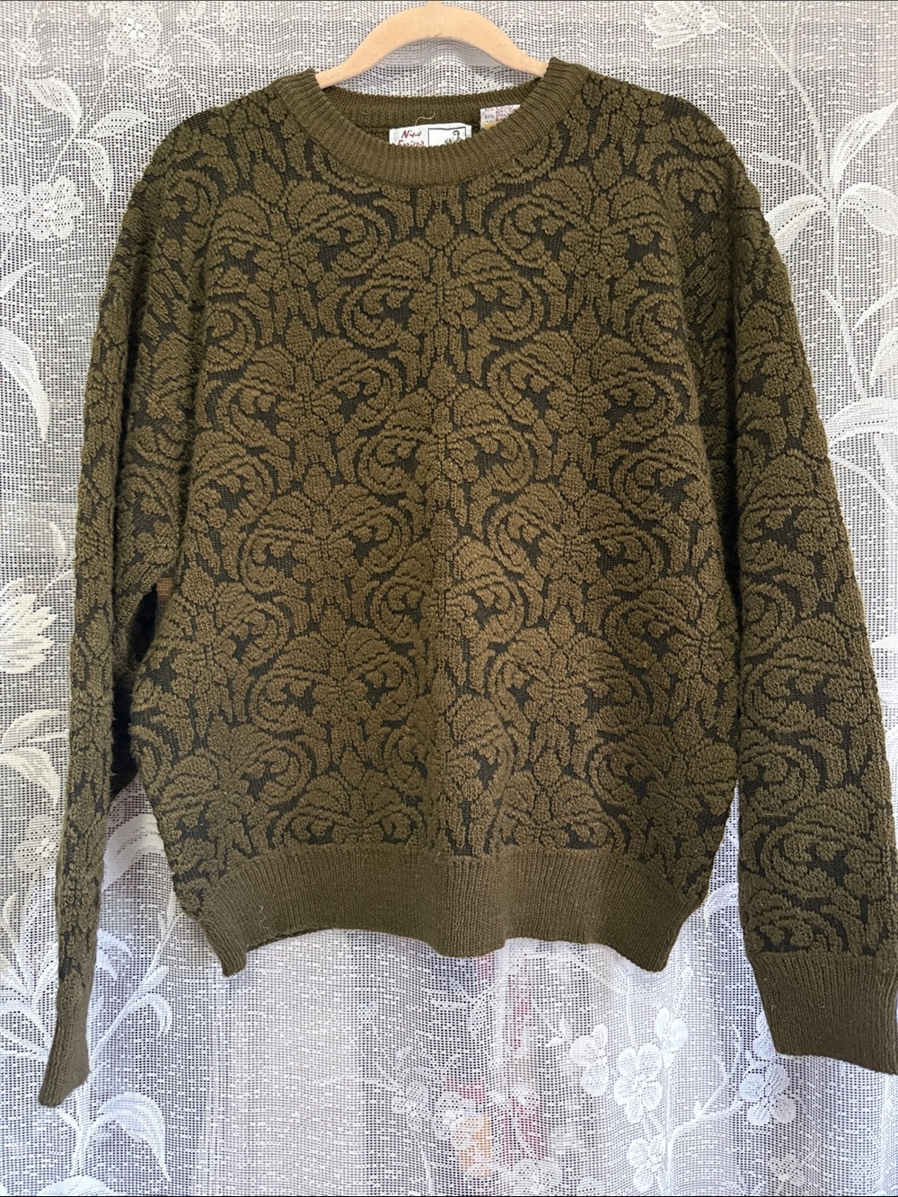 Vintage floral 3D textured knit sweater